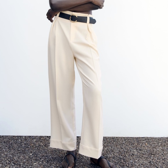 Zara Pants - ZARA BELTED PAPERBAG PANTS
ECRU